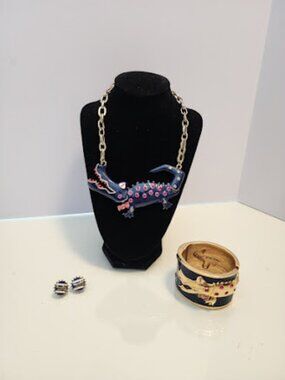 Betsey Johnson Blue Alligator Jewelery set